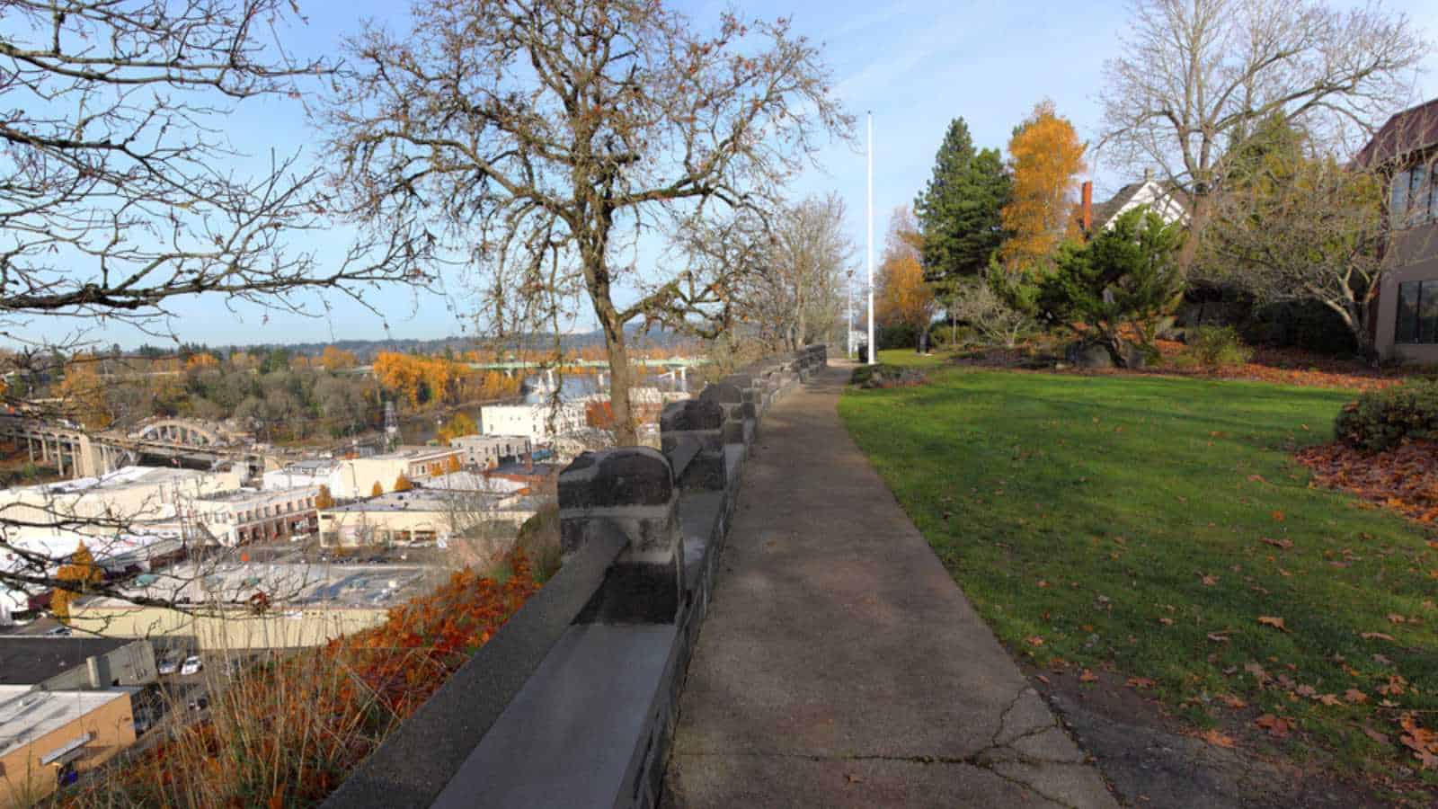 A view of McLaughlin promenade & Oregon city OR.