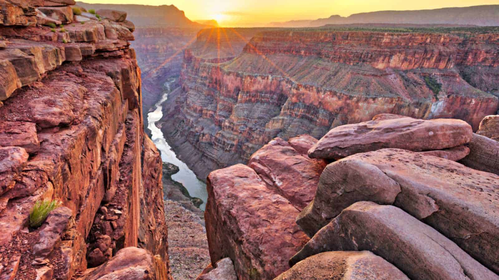 Sunrise at Toroweap in Grand Canyon National Park.