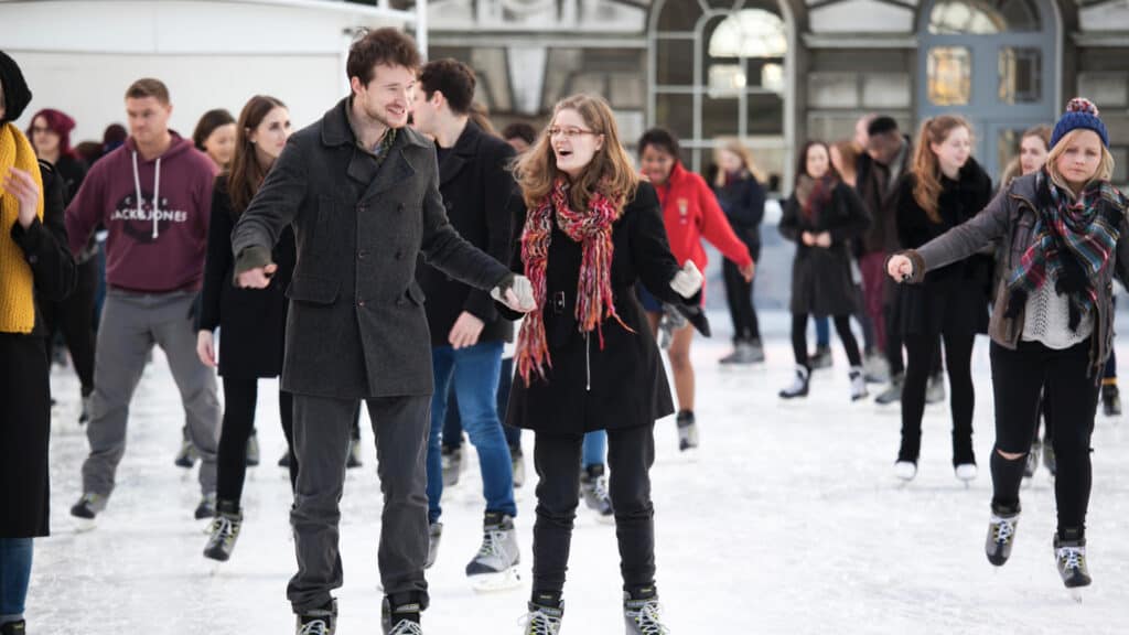 ‎ice skating Somerset House